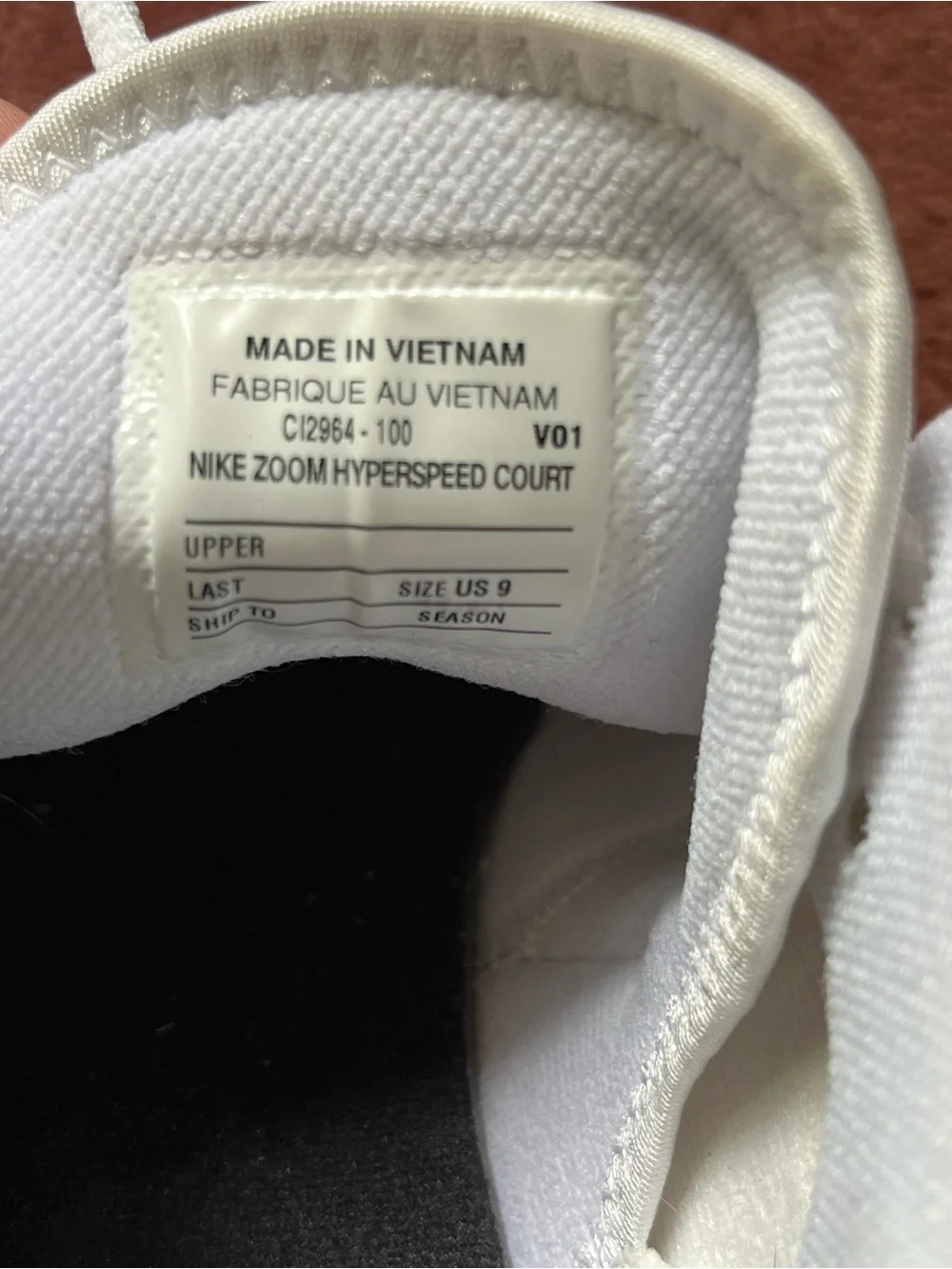 White Athletic volleyball shoes,brand new never worn.